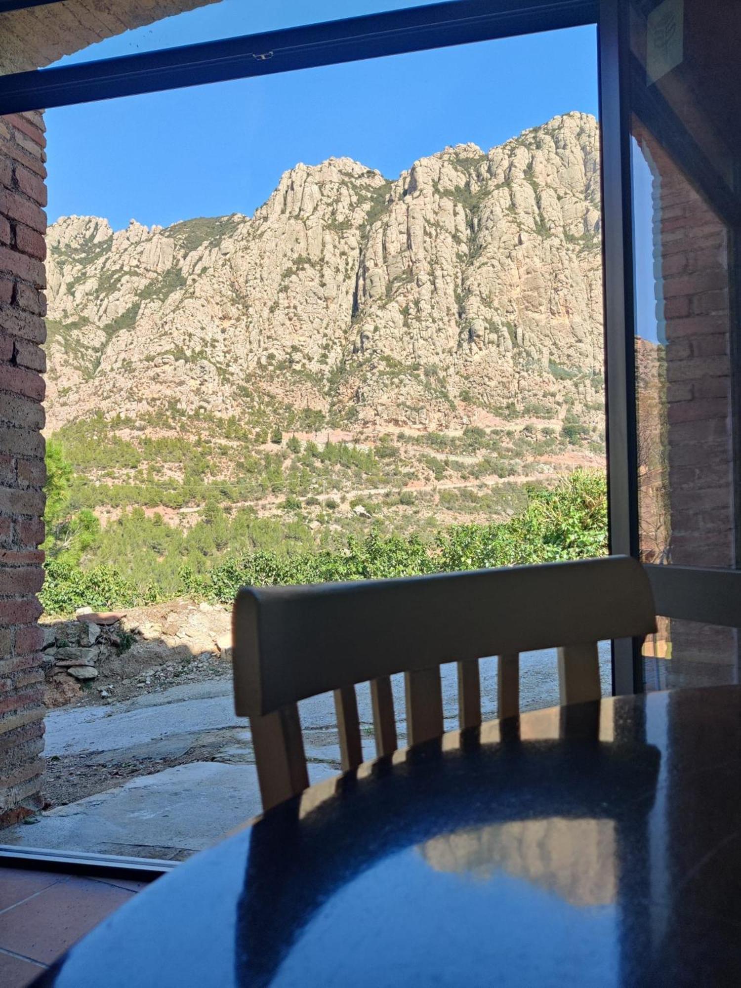 Cal Simon- Casa A Montserrat Collbato ภายนอก รูปภาพ